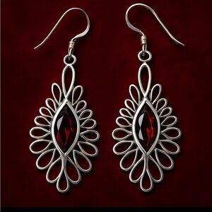 Delicate 3.78 ct Gorgeous Genuine Garnet 14k